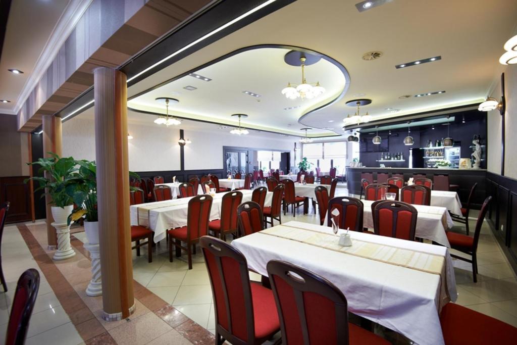 Hotel Texicana Sulechow Luaran gambar