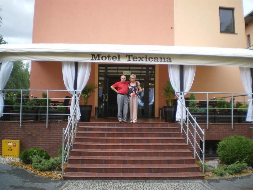 Hotel Texicana Sulechow Luaran gambar